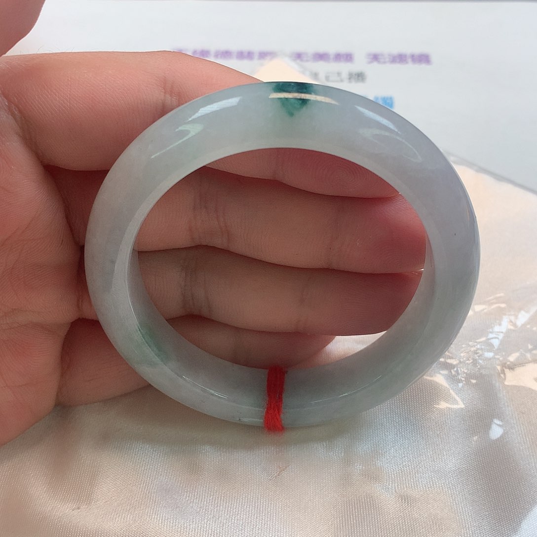 翡翠手镯未镶嵌268号