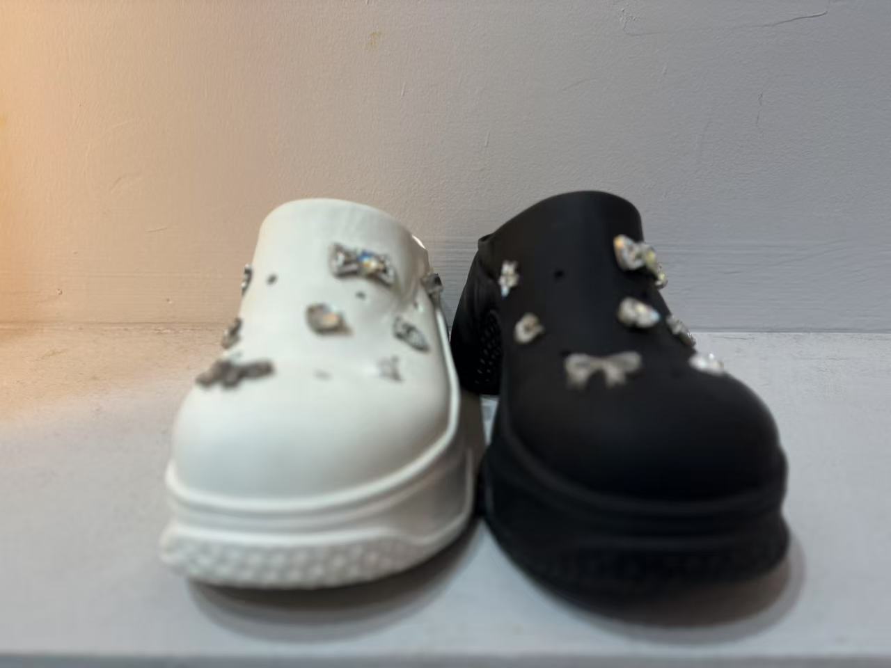 [十一]新款休闲凉鞋女夏季百搭沙滩鞋厚底两钻洞洞鞋 2502-10