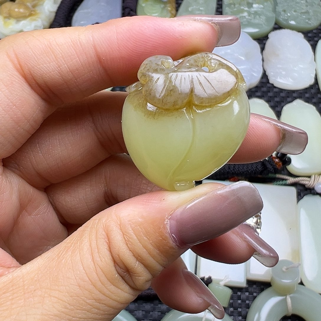 和田玉未镶嵌颈饰卡30.5