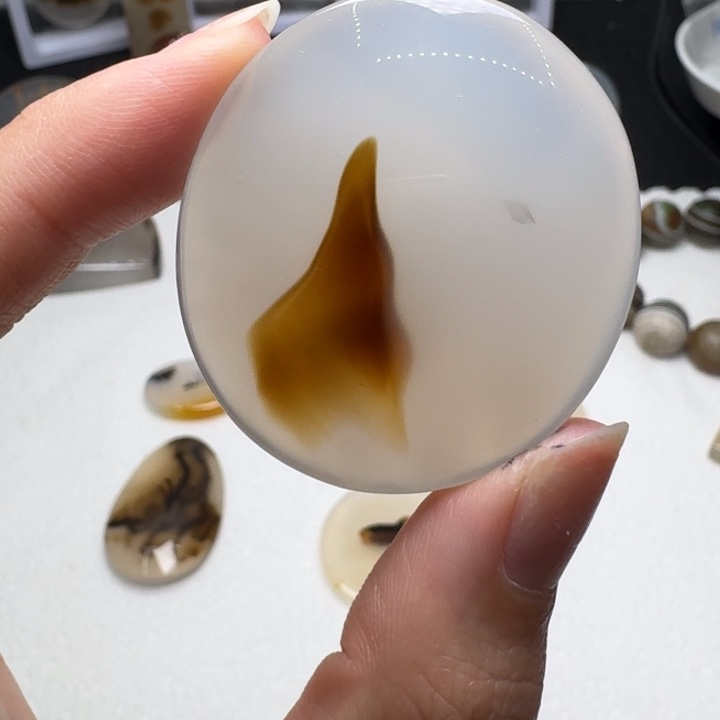 玛瑙/玉髓未镶嵌摆件