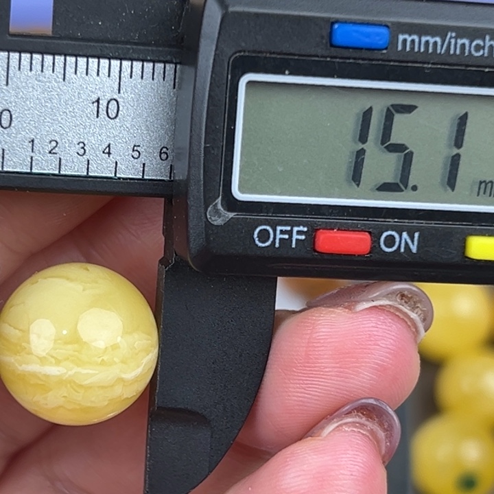 琥珀裸石未镶嵌全品695