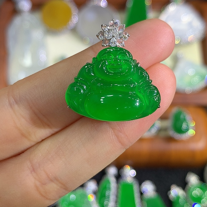 虾***酱翡翠18K金镶嵌颈饰佛公