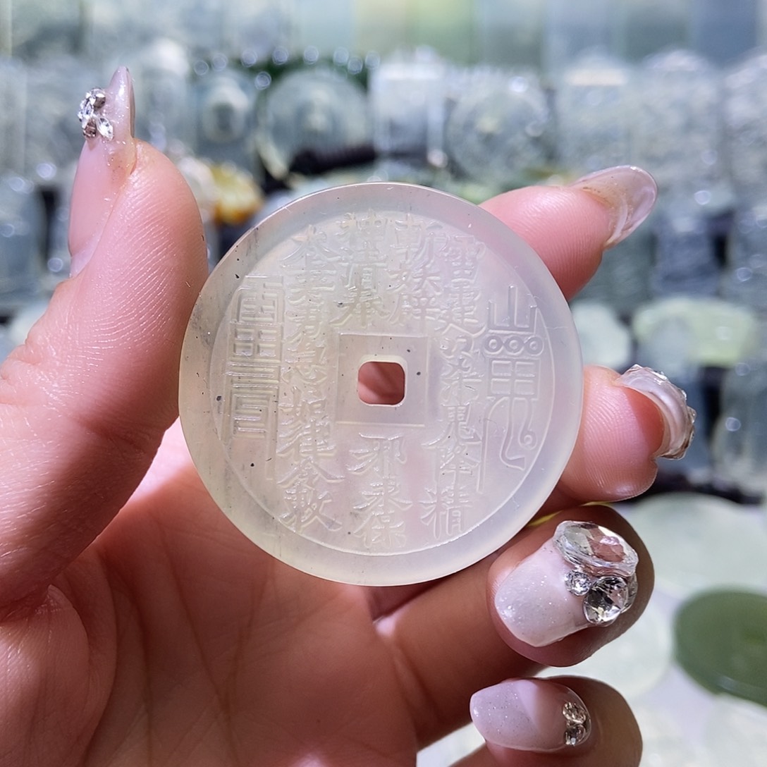 岫玉吊坠未镶嵌吊坠