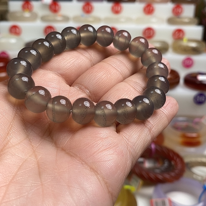 手镯玛瑙/玉髓未镶嵌i***?