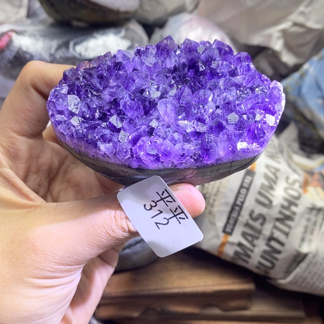 紫晶大型摆件（非配饰）未镶嵌