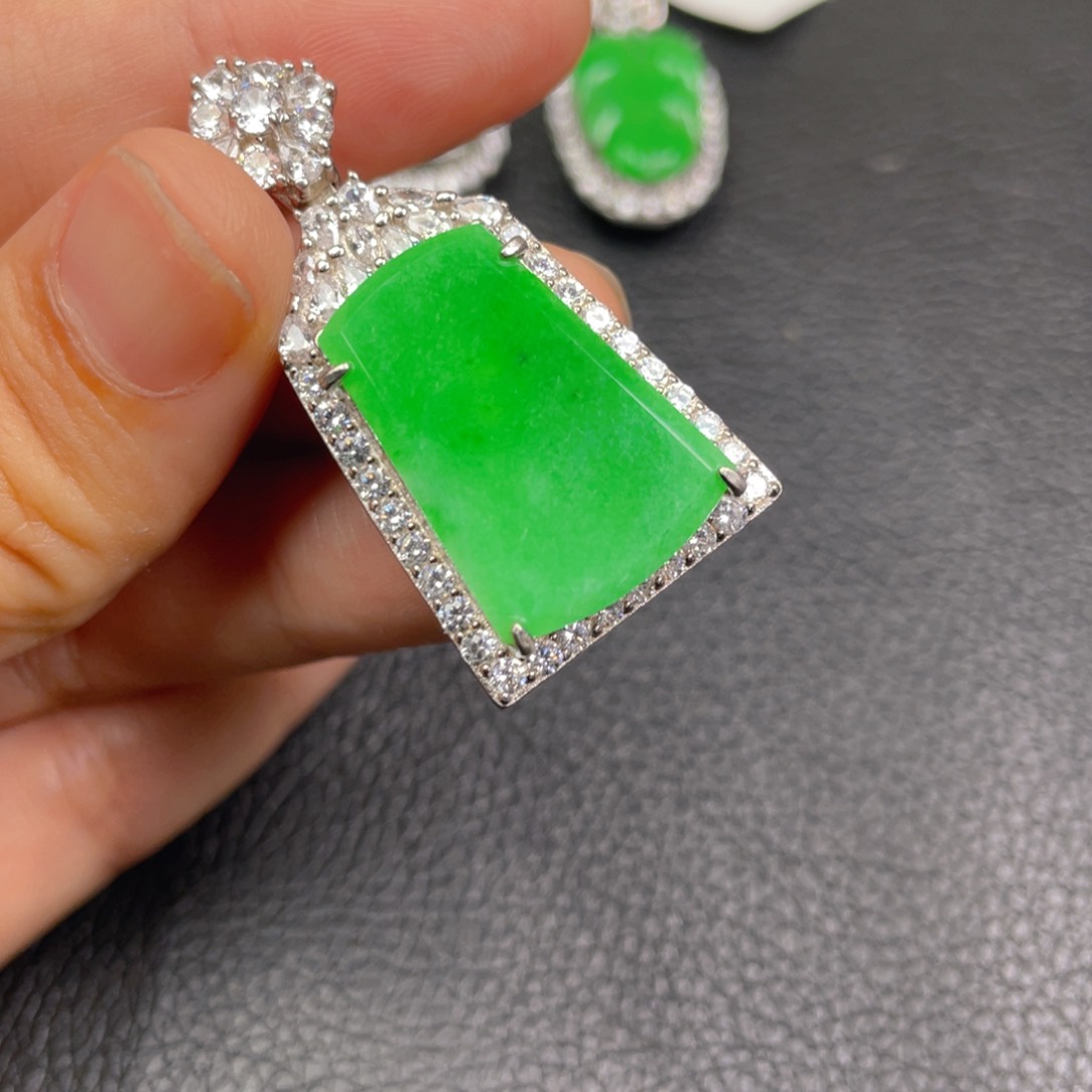 翡翠吊坠(不含链)银S925镶嵌