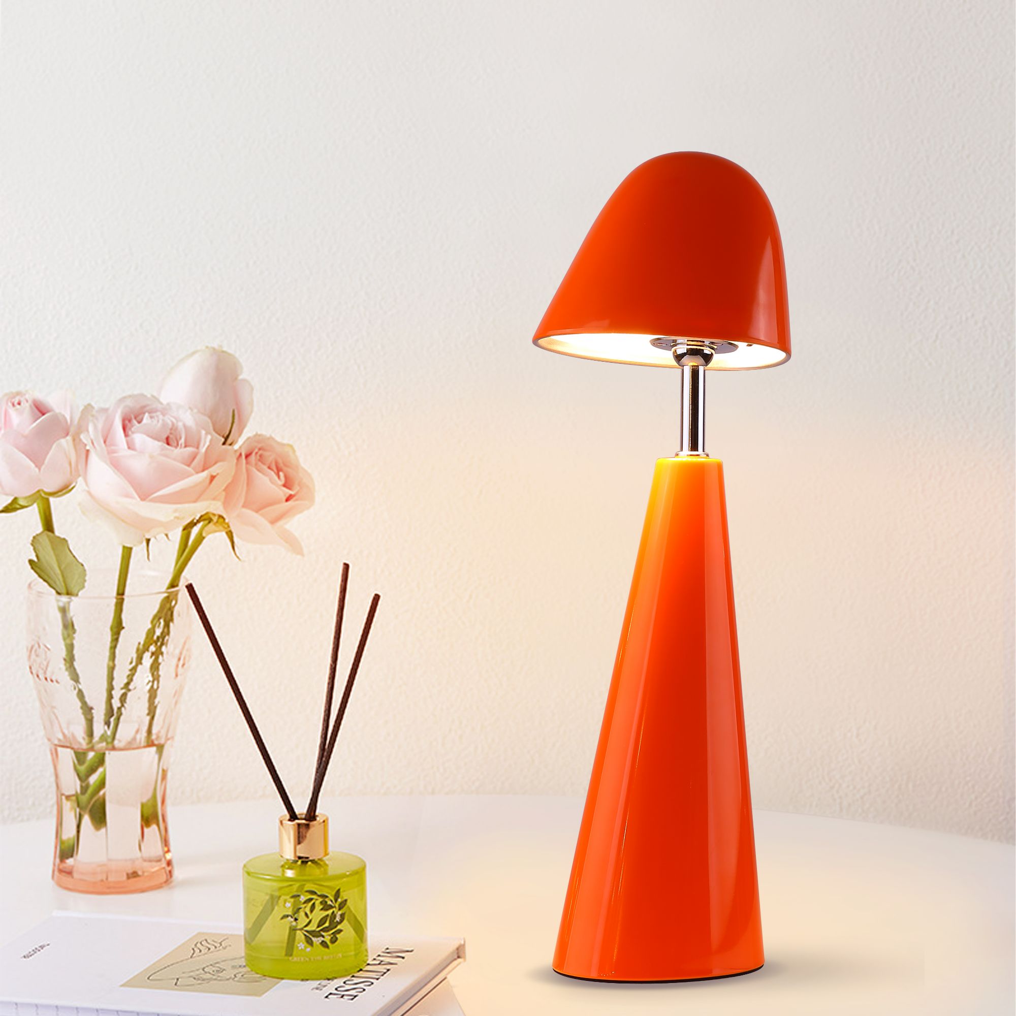 TOPY意式轻奢赫本灯三色调光磁吸式护眼台灯高端定制充电款