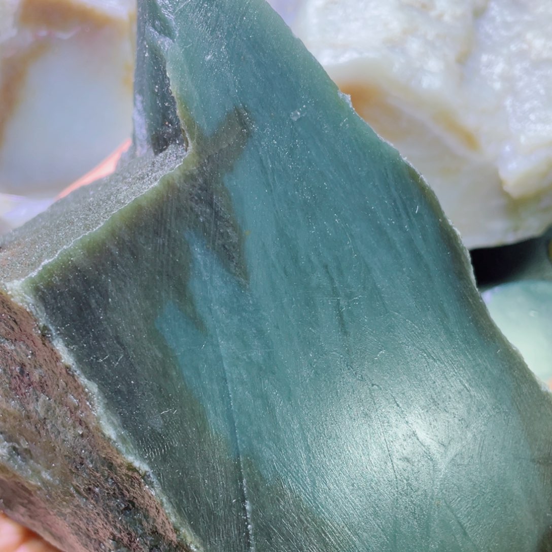 凌***月和田玉未镶嵌珠宝半成品