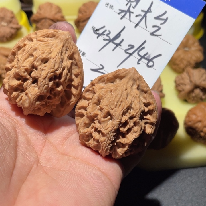 桃核吊坠梨木台全品