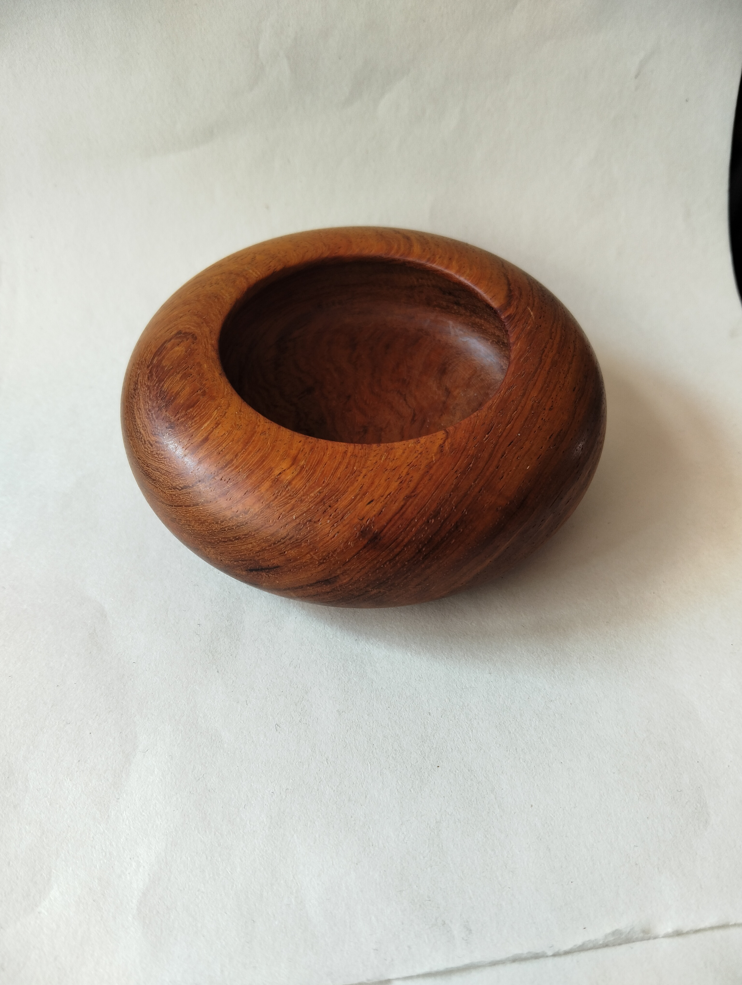 奥氏黄檀，烟灰缸