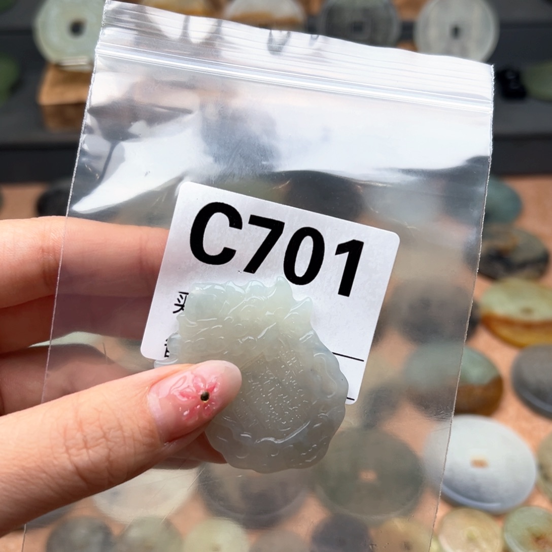 蛇纹石玉颈饰未镶嵌阿*.