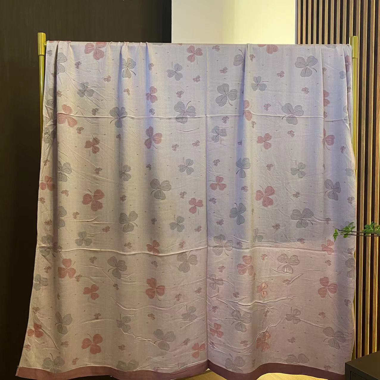 （三叶草红）150*200简约舒适柔软冷感毯