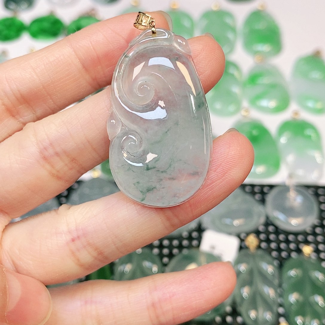 翡翠吊坠(不含链)18K金镶嵌