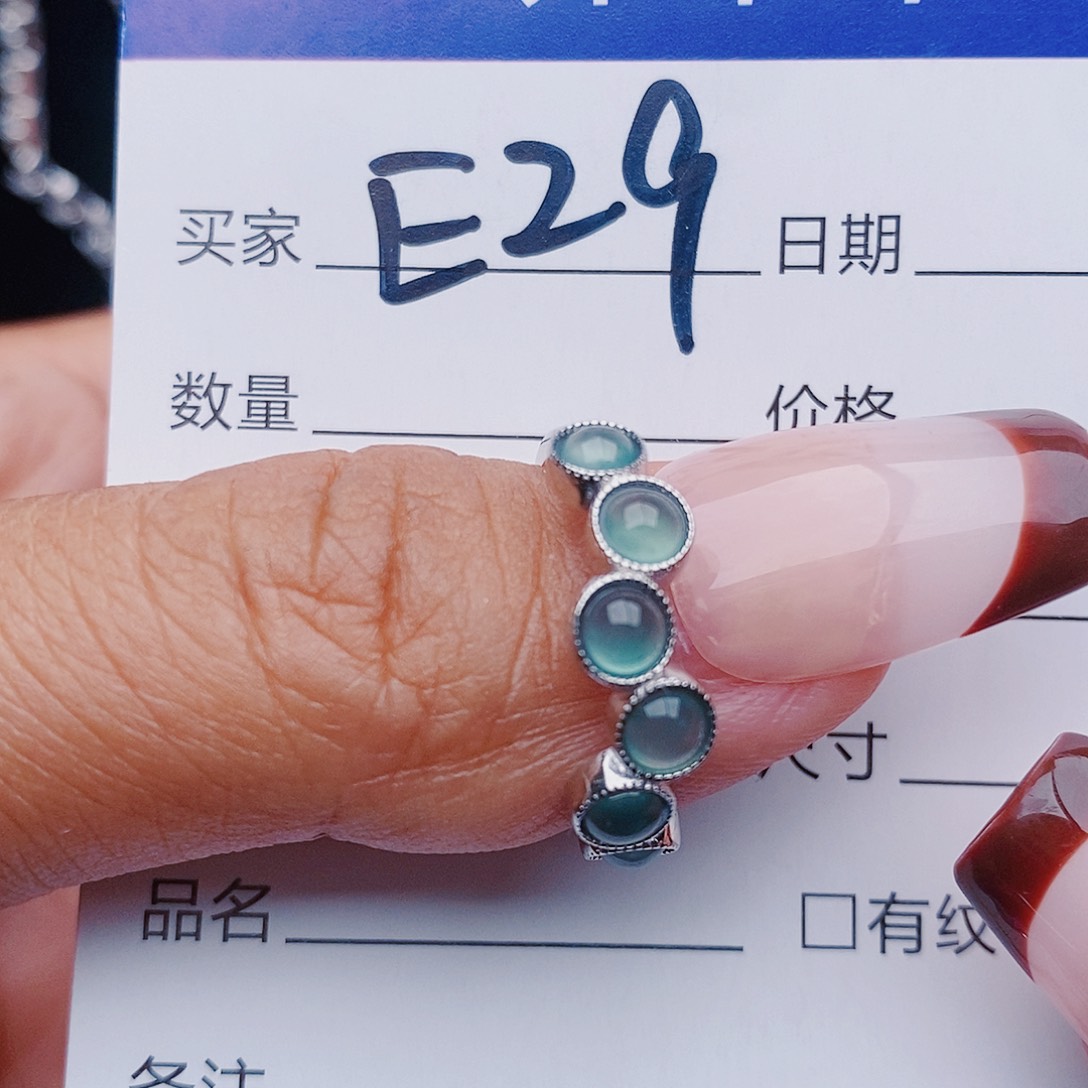 翡翠戒指银S925镶嵌戒指