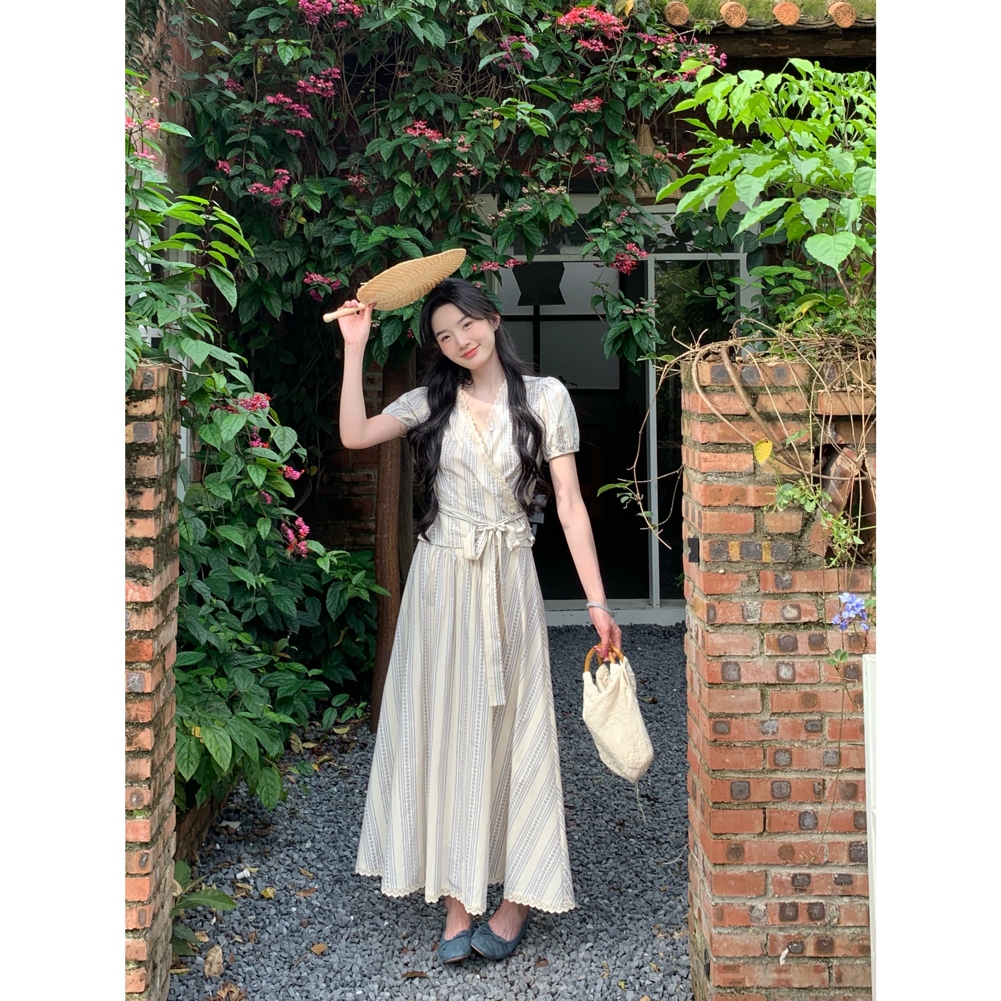 欣子野【寄云】夏季显瘦百搭小众港风条纹设计女长裙套装 XZ11616W