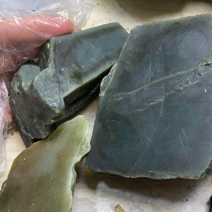 和田玉未镶嵌珠宝奇石6