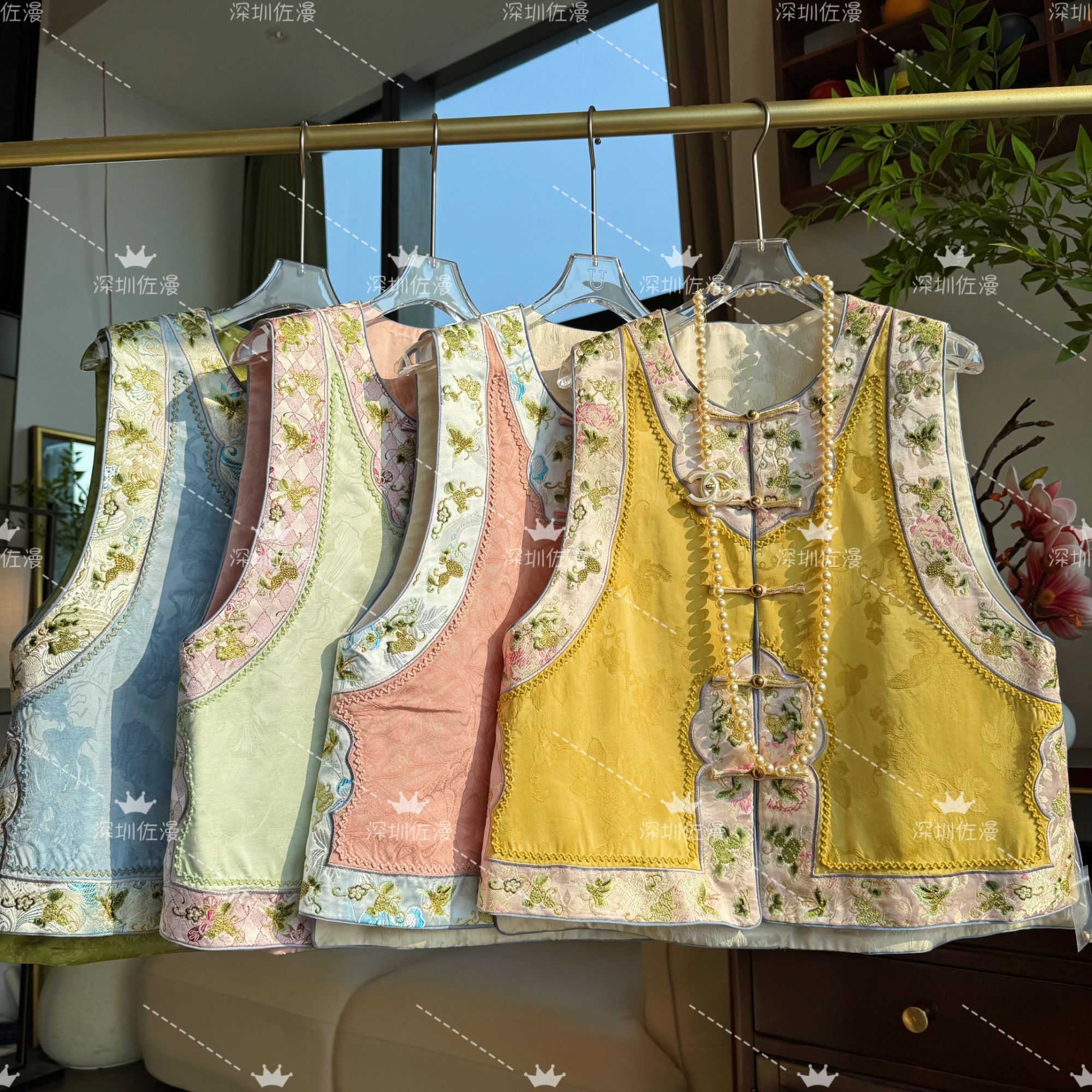 《深圳佐漫》F0322  云山晓  新中式桑蚕丝刺绣双面穿气质国风马甲