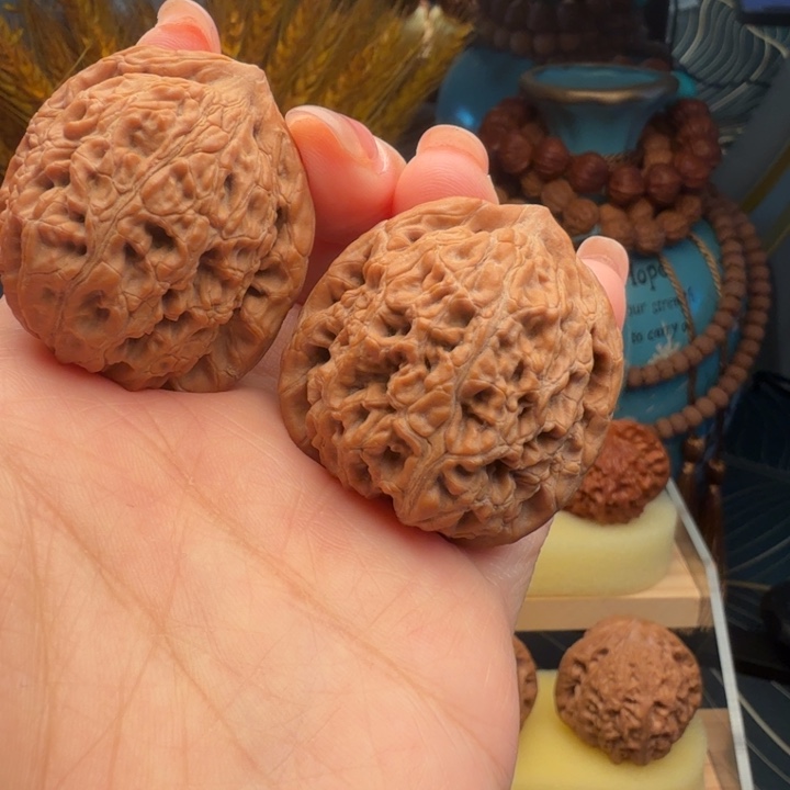 桃核把件水龙纹 全品38