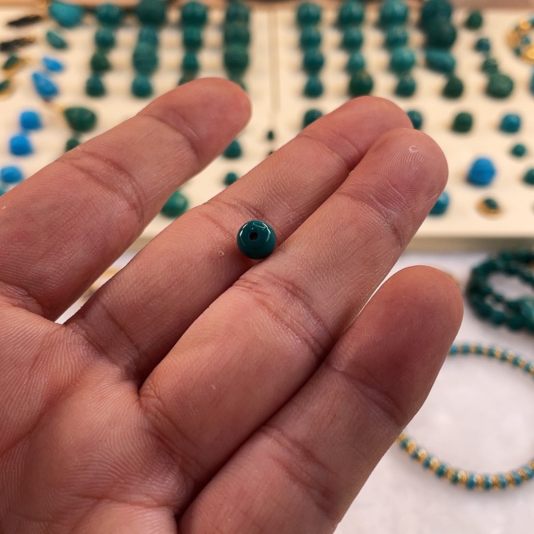 绿松石未镶嵌耳饰