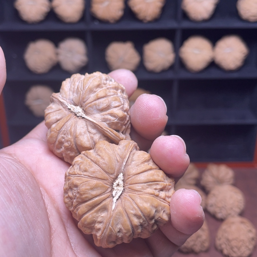 萍***g吊坠文玩核桃南瓜墩