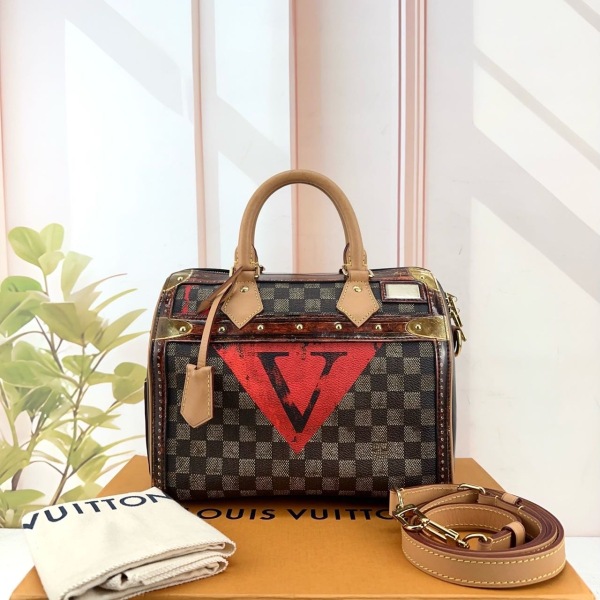 路易威登/99新/包包/250205IQ0004/C535879785