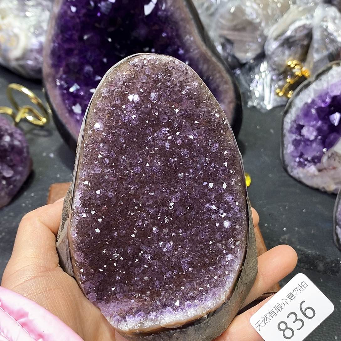 水晶大型摆件（非配饰）未镶嵌