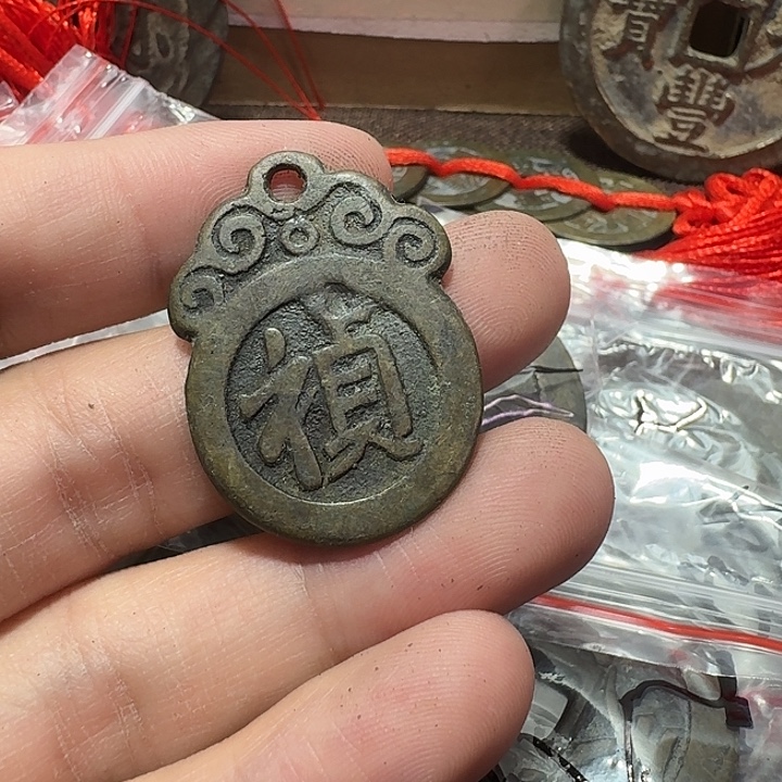 大***鱼铜现代工艺品花钱