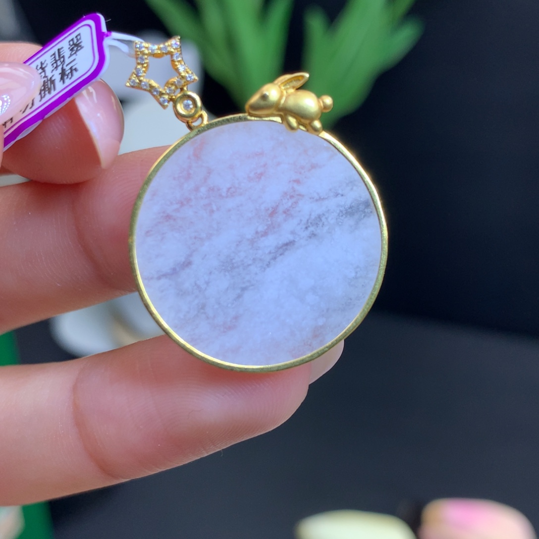 翡翠18K金镶嵌颈饰