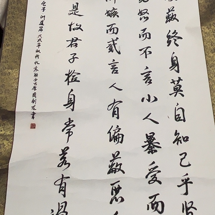 摆件，轴坏，破损，水渍都是正常的