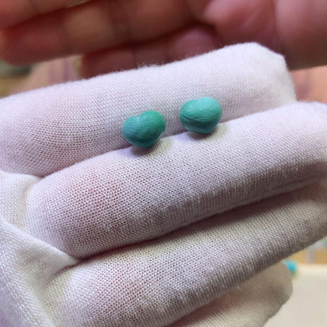 绿松石耳钉18K金镶嵌