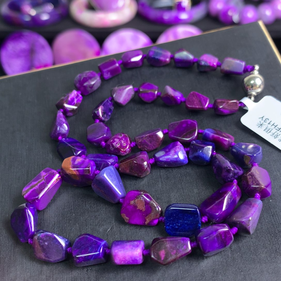 未镶嵌苏纪石（舒俱来）蓝紫随行项链