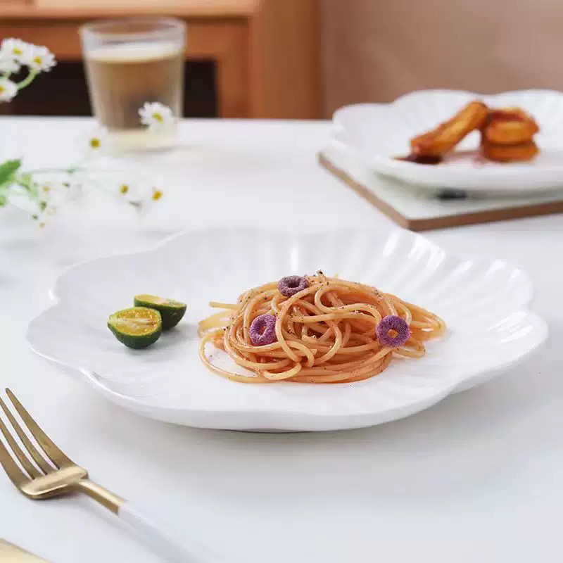 纯白百合盘陶瓷盘牛排餐盘西餐餐盘简约异形酒店饭厅饭店凉菜盘子