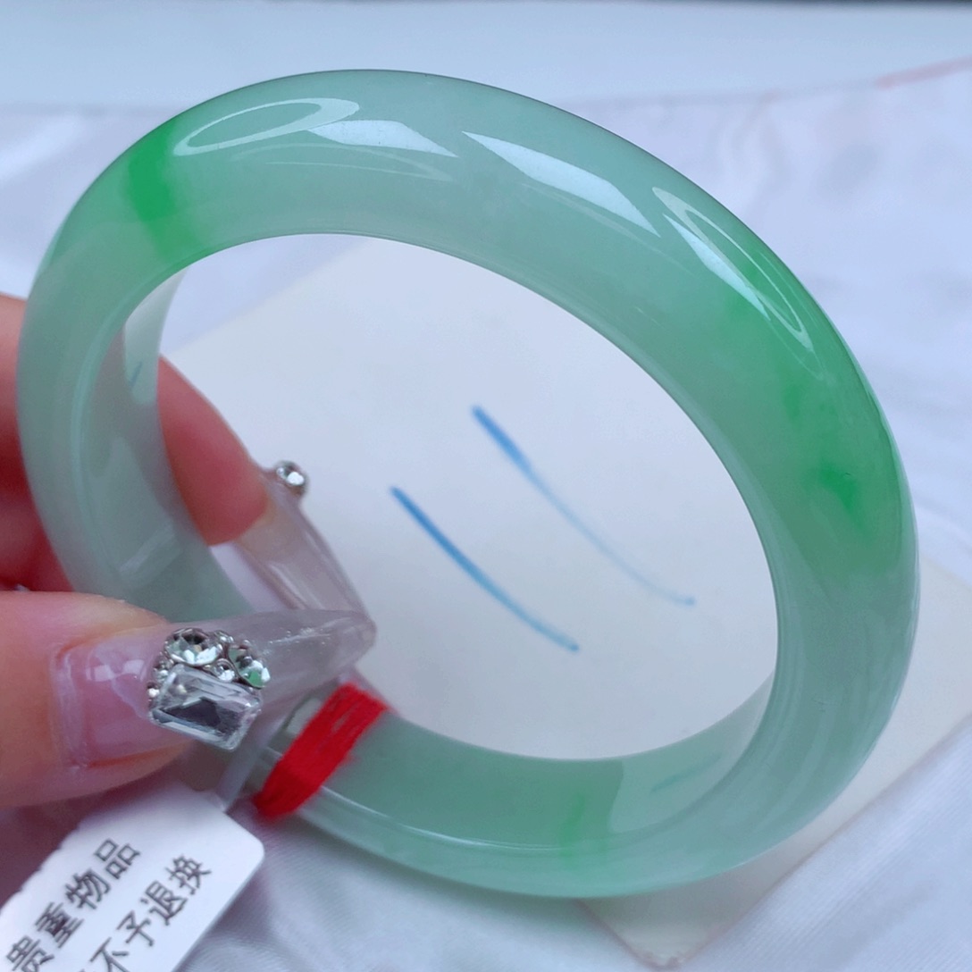 翡翠手镯未镶嵌天然缅甸翡翠A货手镯