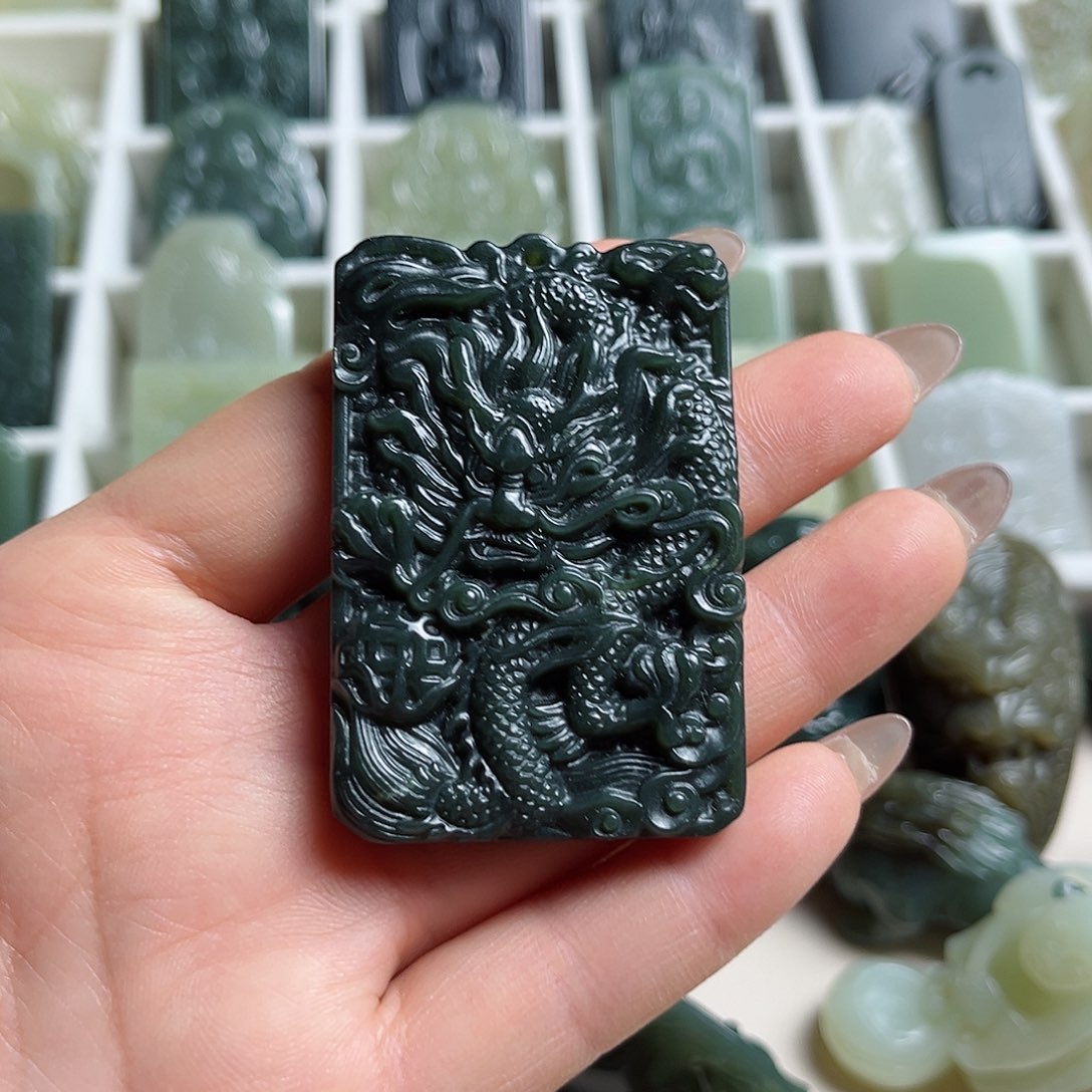 和田玉未镶嵌挂件