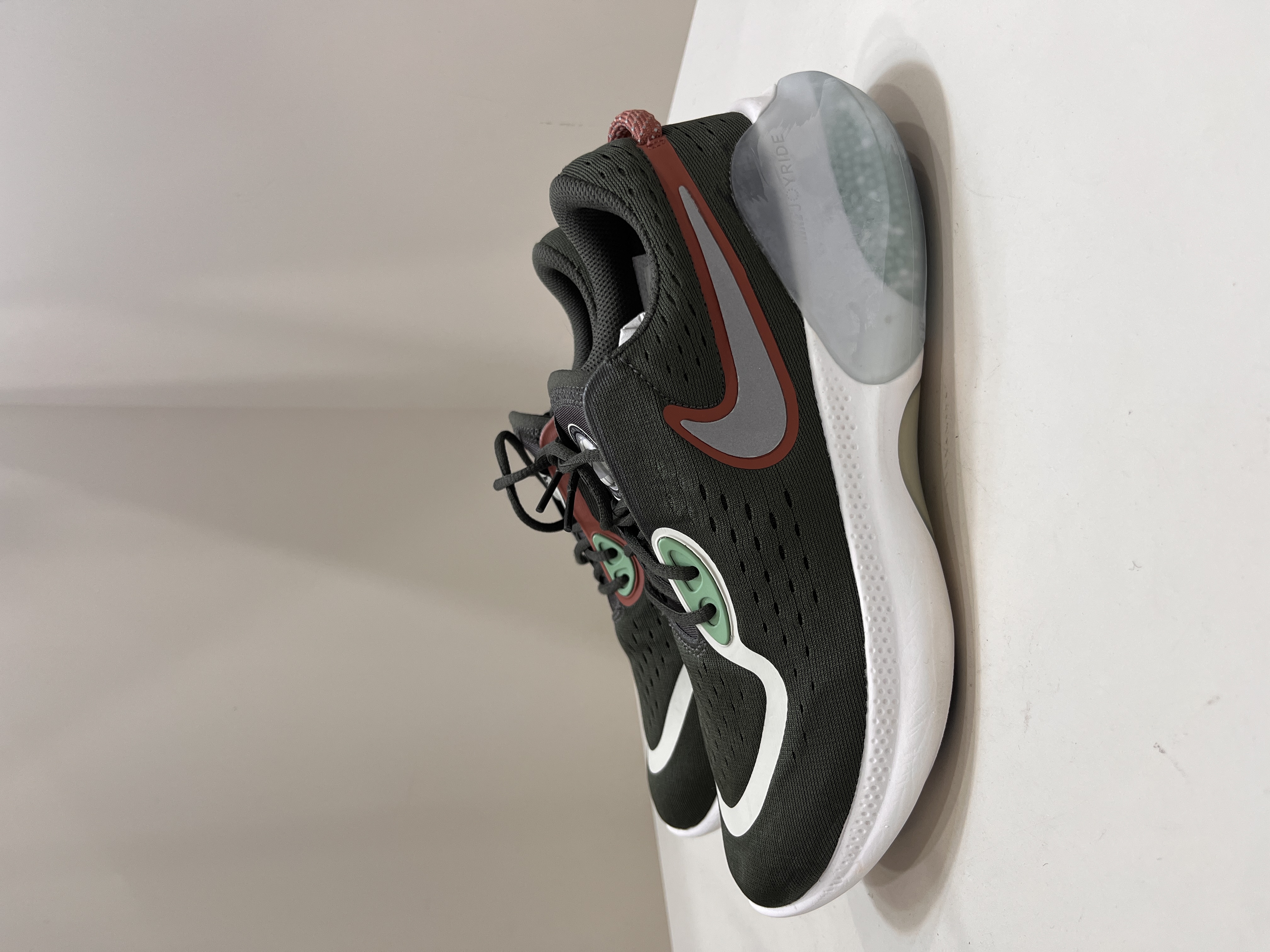 未使用 maje 全新 40.5码 maje Dual Run1 运动跑鞋 原盒