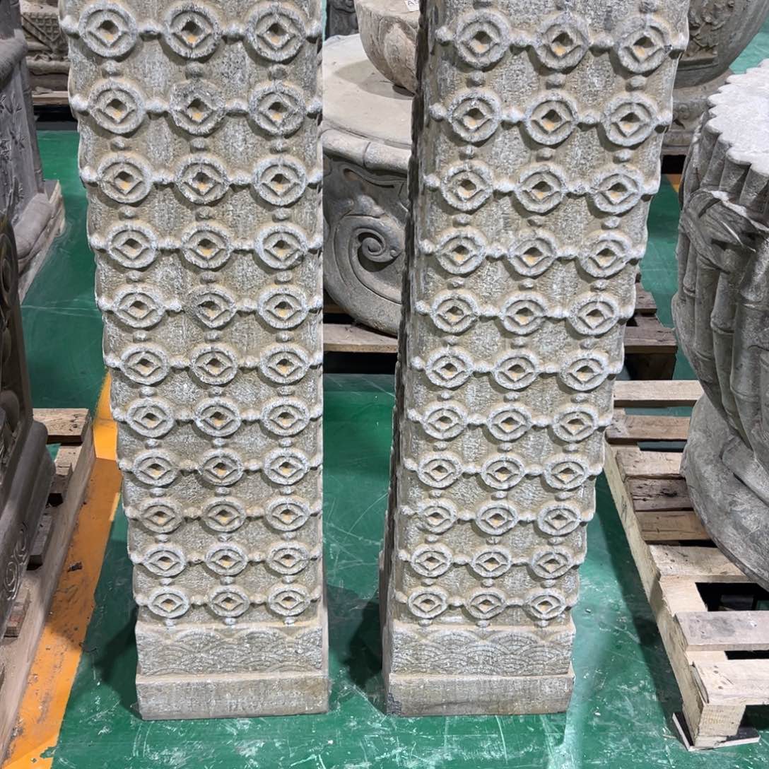 天然青石，石柱一对，不包邮。