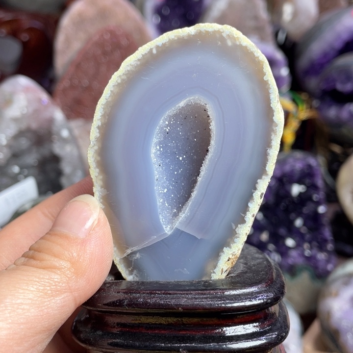 水晶摆件未镶嵌捡漏