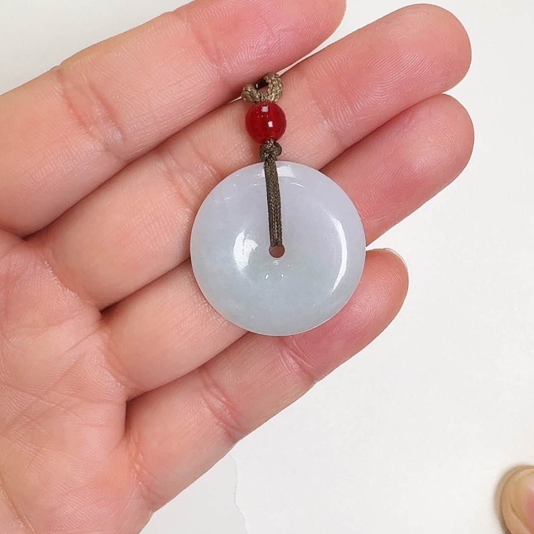 翡翠颈饰未镶嵌平安扣