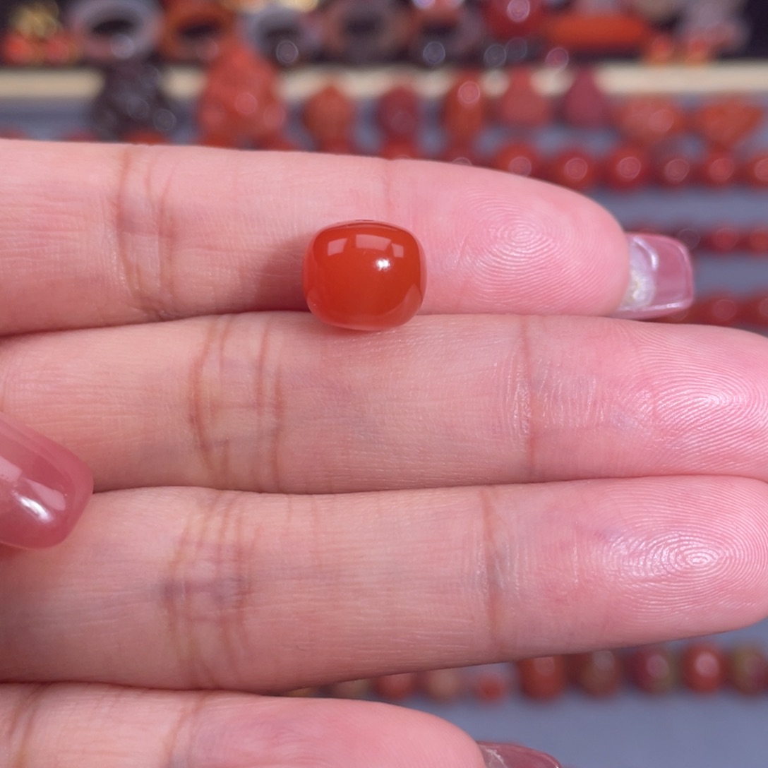 南红玛瑙保山老型未镶嵌半**笑