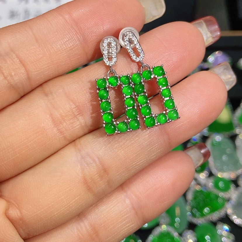 【闪购商品】翡翠耳饰未镶嵌天然翡翠