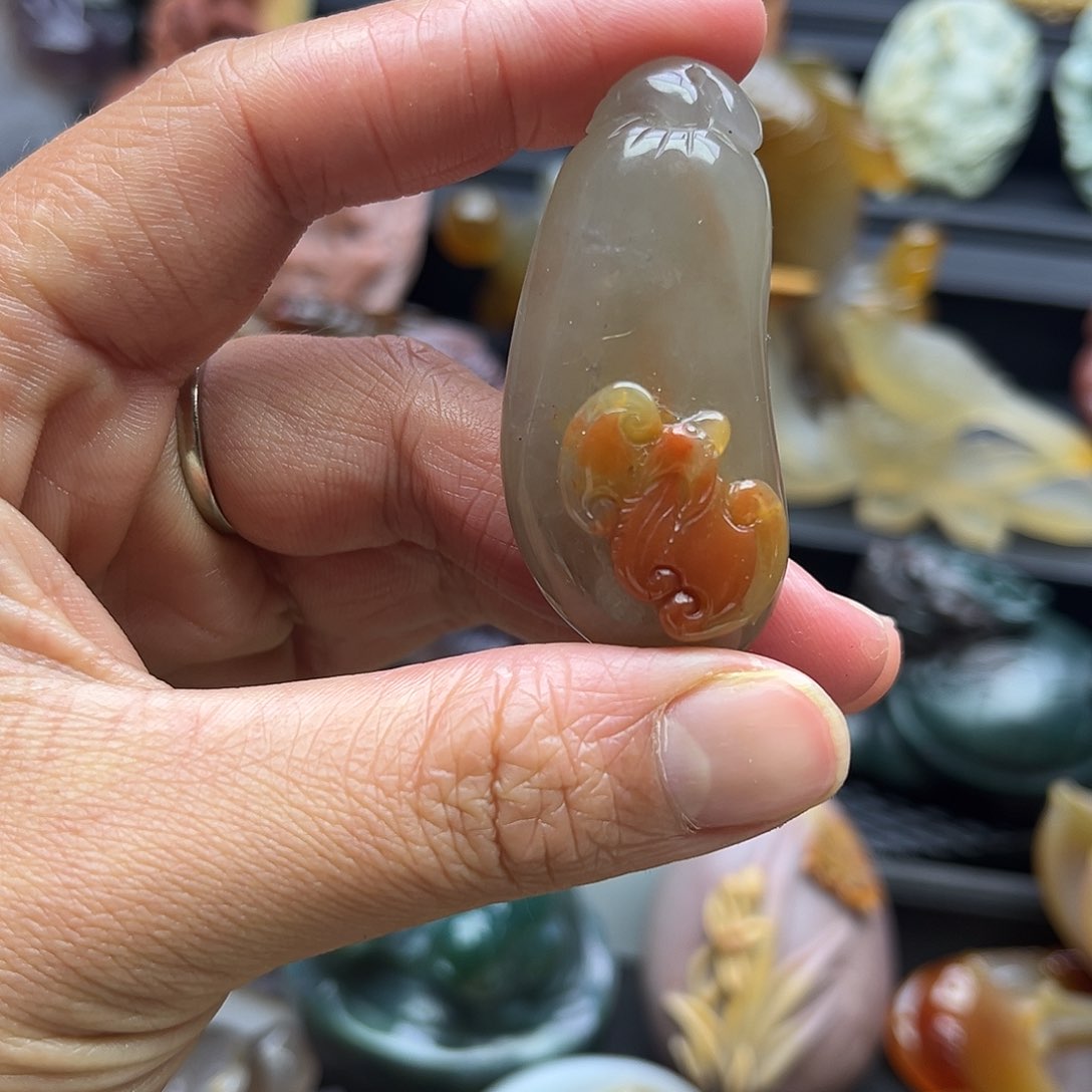 玛瑙/玉髓颈饰未镶嵌