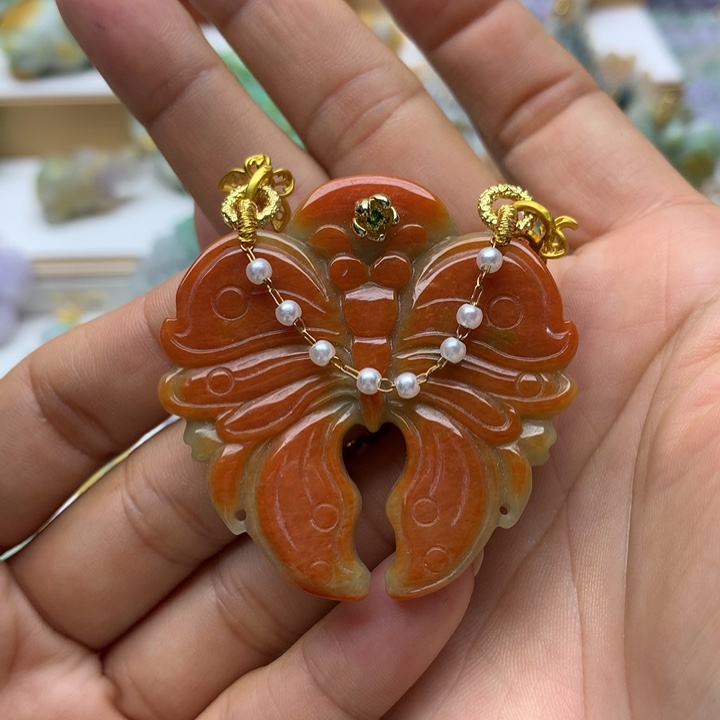 翡翠颈饰未镶嵌翡翠