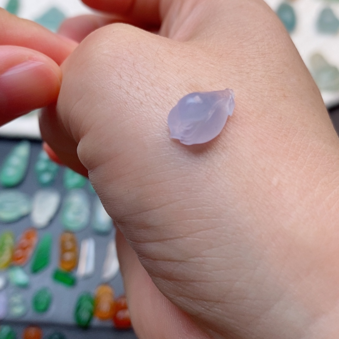 定制翡翠未镶嵌玉兰花