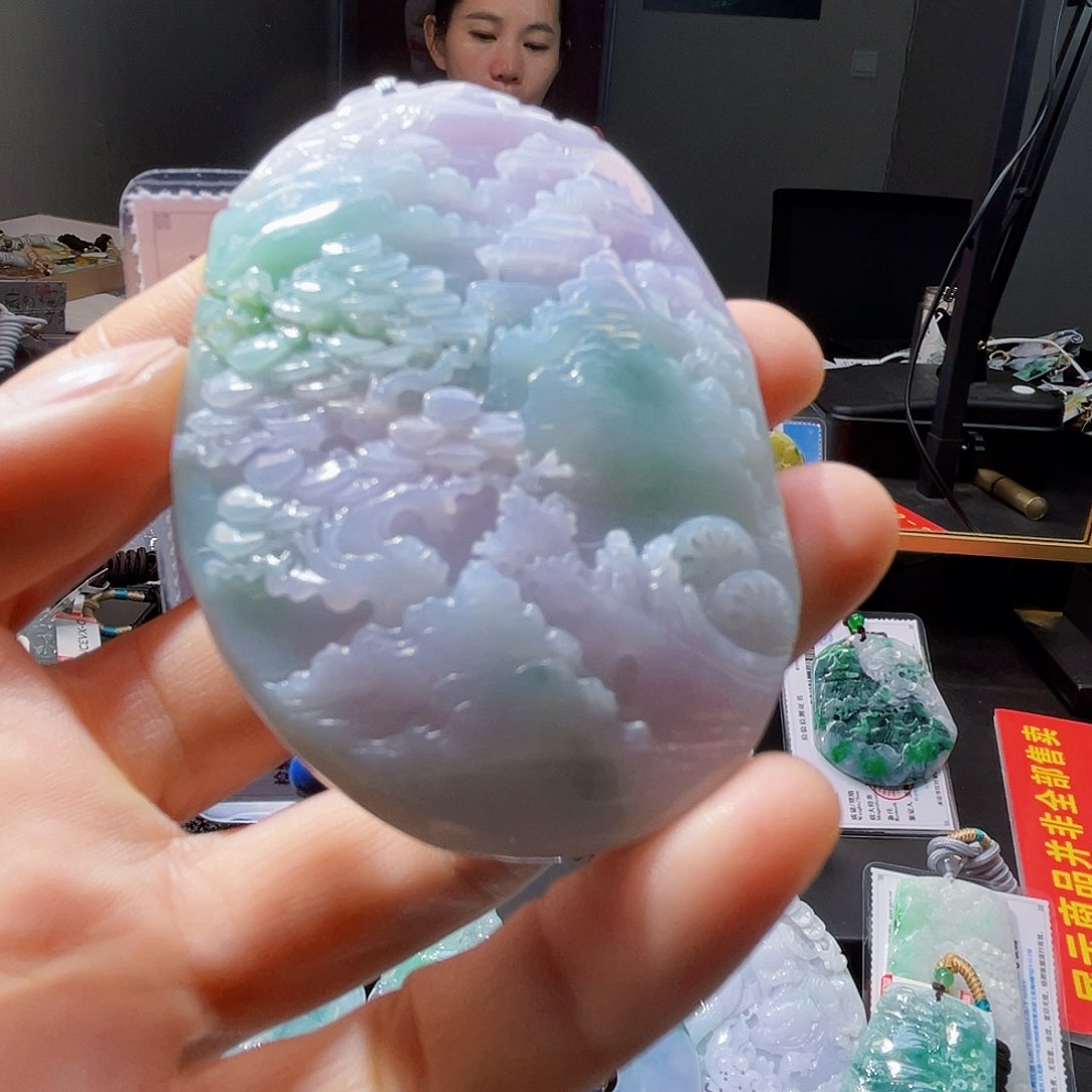 颈饰未镶嵌翡翠一