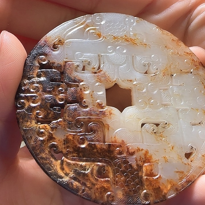 和田玉车挂未镶嵌至*居