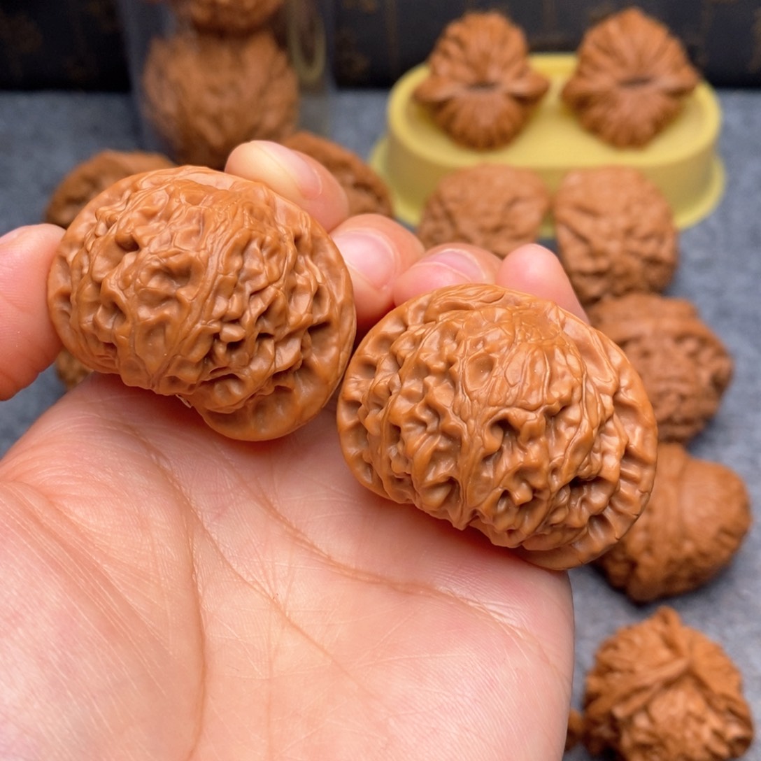 文玩核桃把件肉球宫灯41.8精品