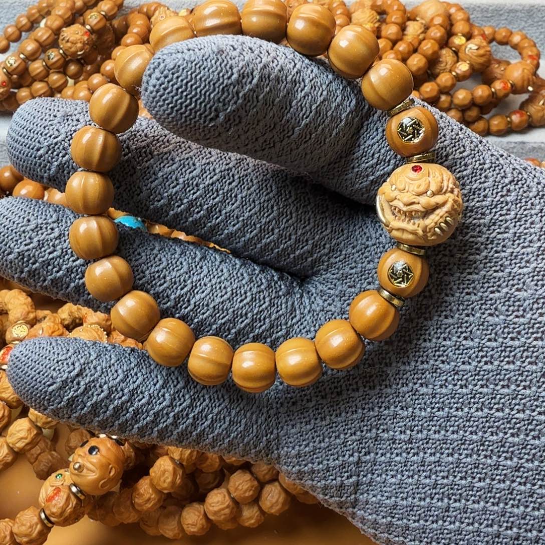 猴头核桃手串鲨鱼背➕刀疤加配饰