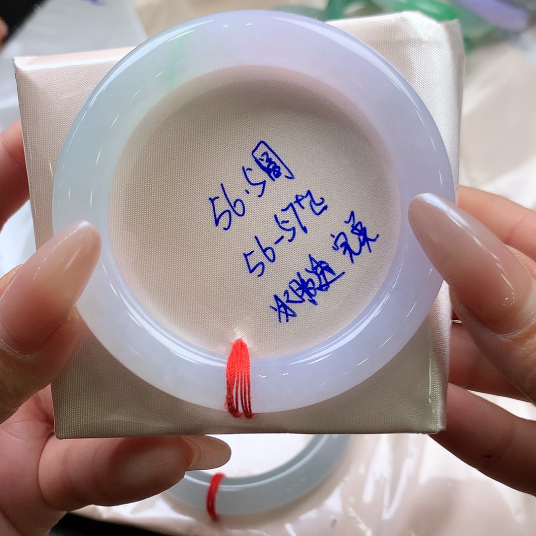 兰***指翡翠未镶嵌手镯56.5圆