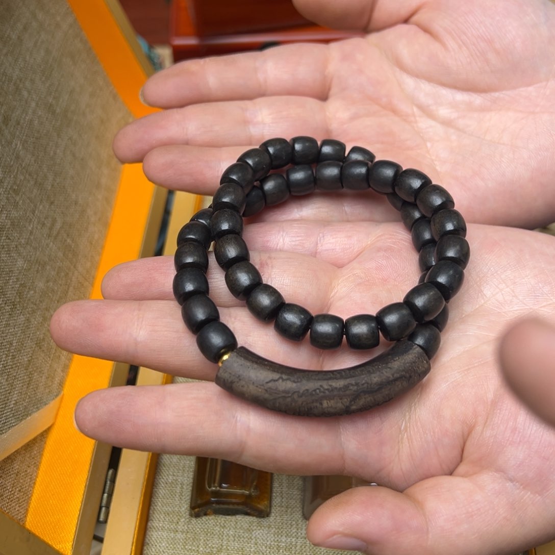 大叶紫檀（黑酸枝木类）