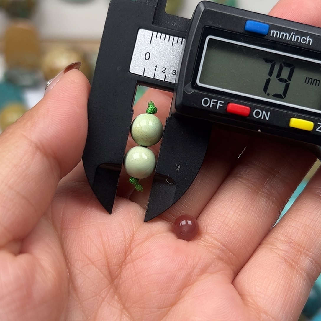 南红玛瑙未镶嵌珠宝奇石